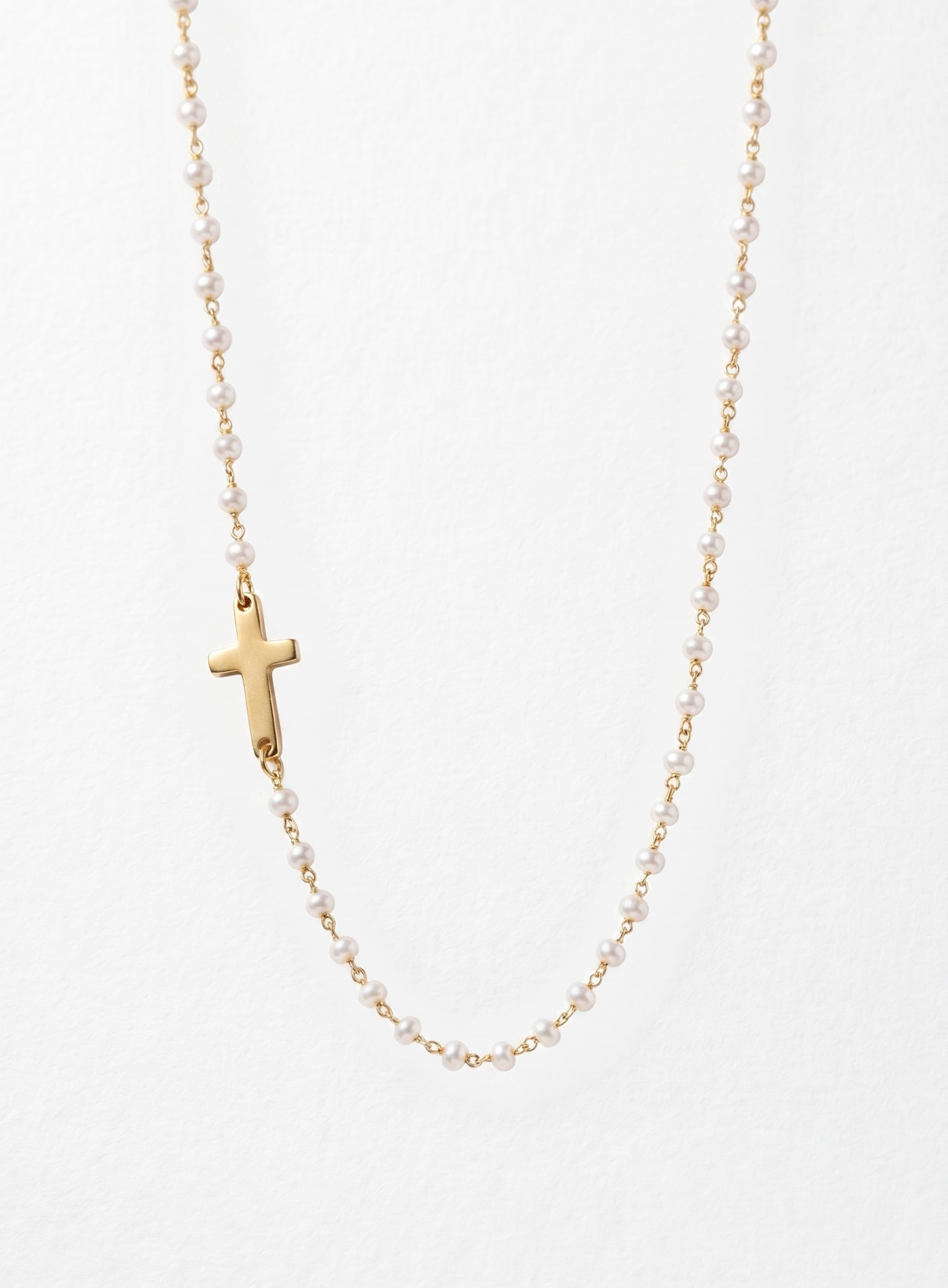Marirae™ クロスとパールのネックレス