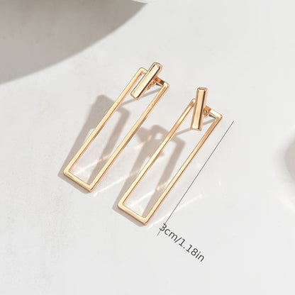 Quinleyra | エレガントなメタリック仕上げのジオメトリックロングピアス