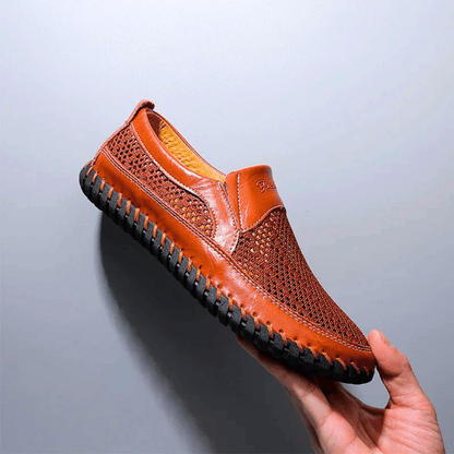 Kervano | 通気性のあるスリップオンシューズ